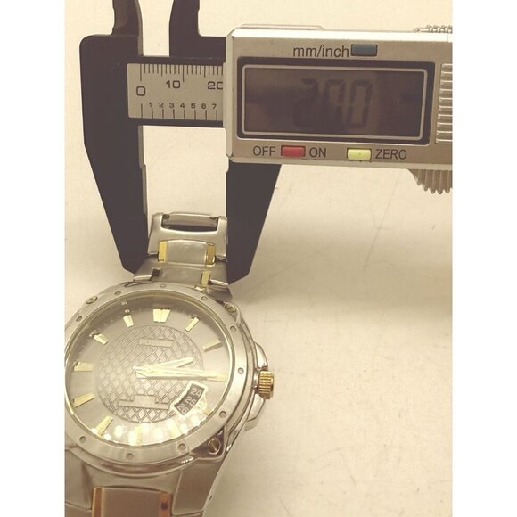 Pulsar VX42-X310 Stainless Steel Men's Watch Round Silver Gold Tone WR 100M Date - Picture 6 of 7